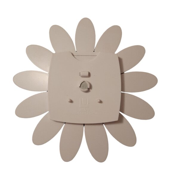 White Flower Picture Wall Décor Set - Picture 3 of 3